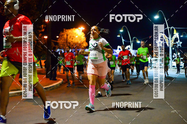 Buy your photos of the event5 Corrida Noturna Unimed Cascavel on Fotop