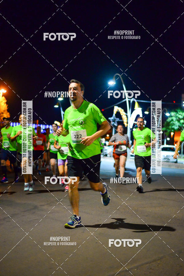 Buy your photos of the event5 Corrida Noturna Unimed Cascavel on Fotop