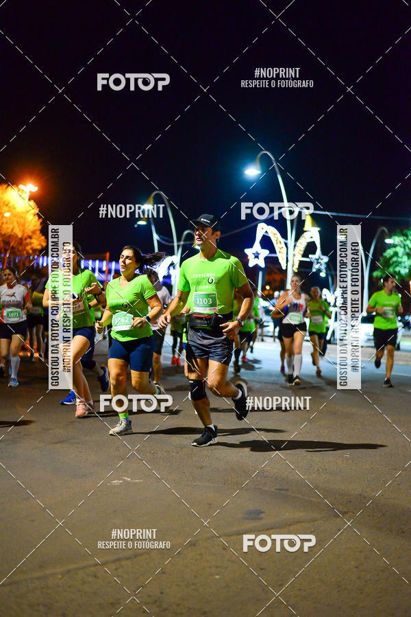 Buy your photos of the event5 Corrida Noturna Unimed Cascavel on Fotop