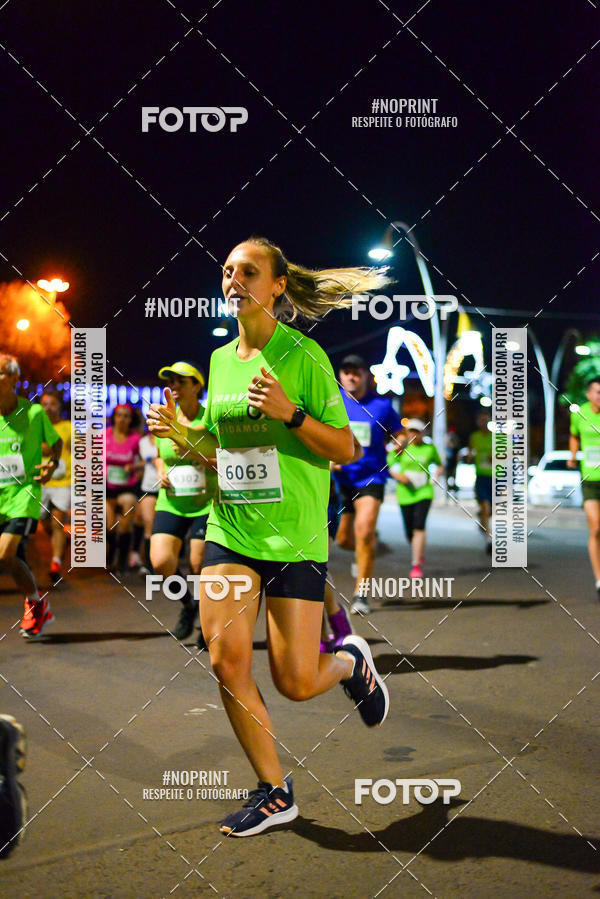 Buy your photos of the event5 Corrida Noturna Unimed Cascavel on Fotop