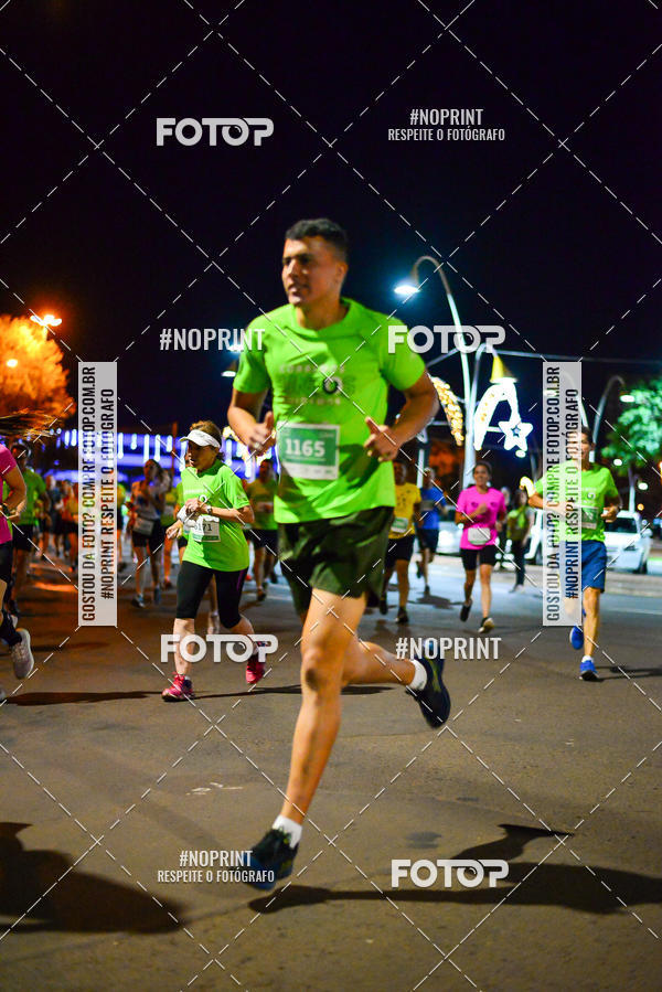 Buy your photos of the event5 Corrida Noturna Unimed Cascavel on Fotop