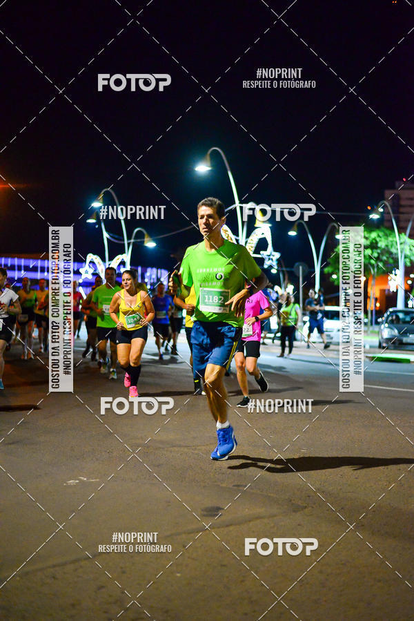 Buy your photos of the event5 Corrida Noturna Unimed Cascavel on Fotop