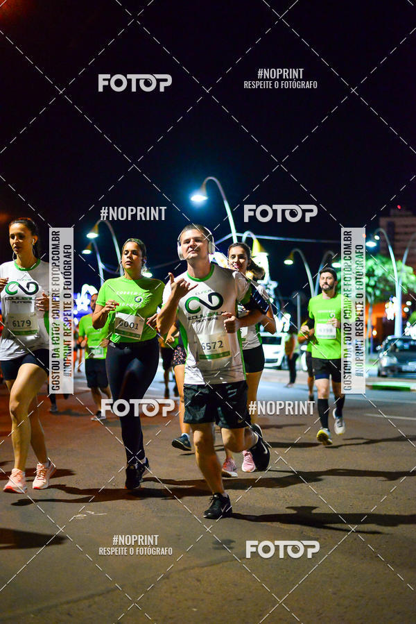Buy your photos of the event5 Corrida Noturna Unimed Cascavel on Fotop