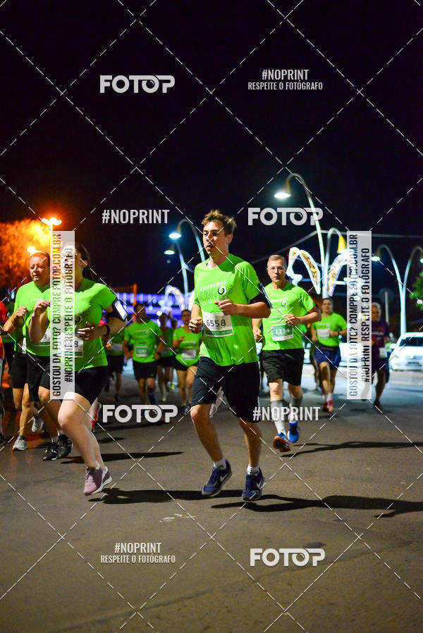 Buy your photos of the event5 Corrida Noturna Unimed Cascavel on Fotop