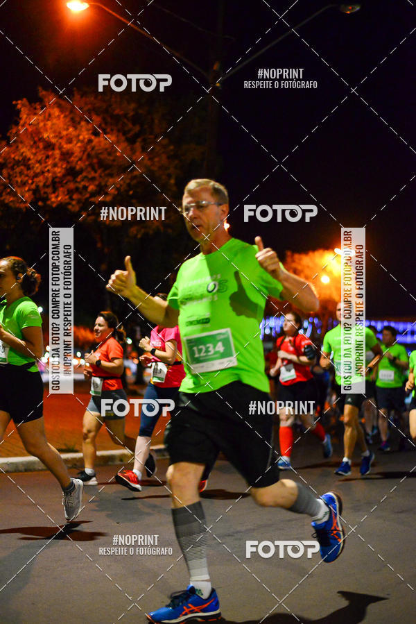 Buy your photos of the event5 Corrida Noturna Unimed Cascavel on Fotop
