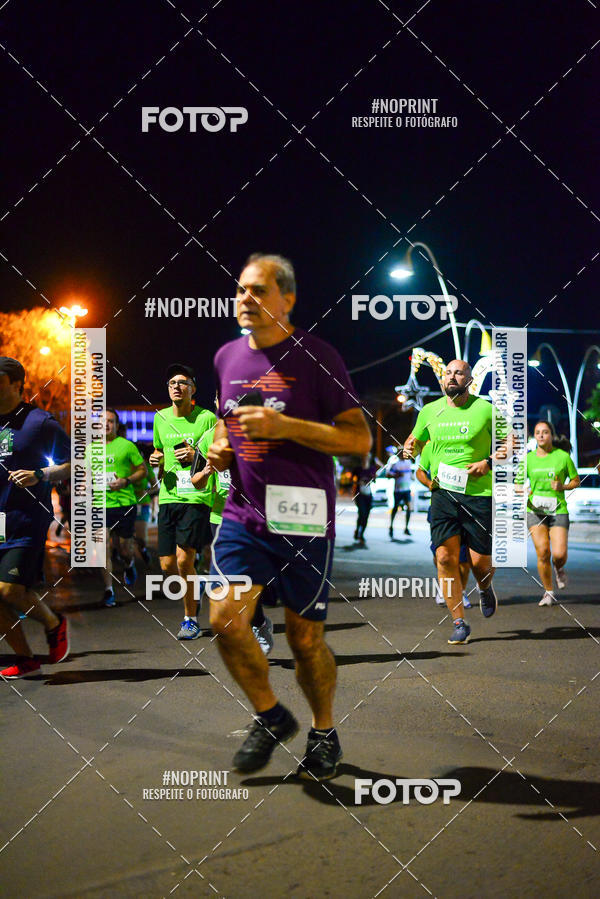Buy your photos of the event5 Corrida Noturna Unimed Cascavel on Fotop