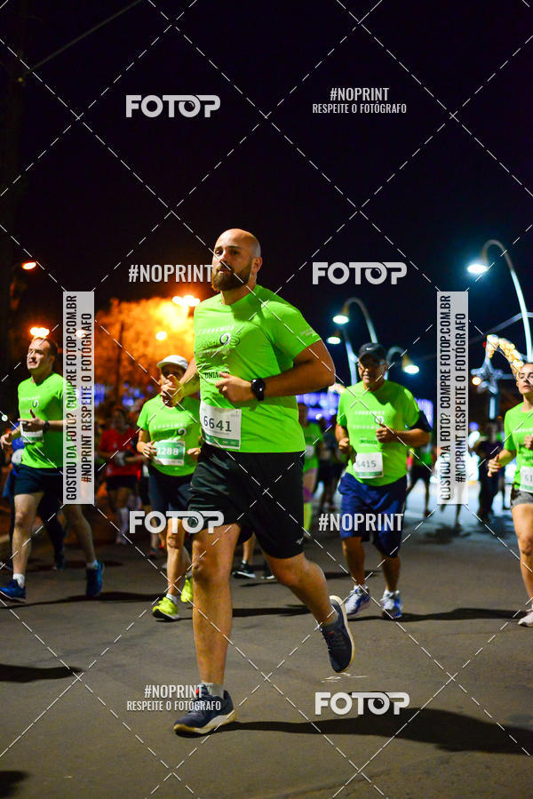 Buy your photos of the event5 Corrida Noturna Unimed Cascavel on Fotop