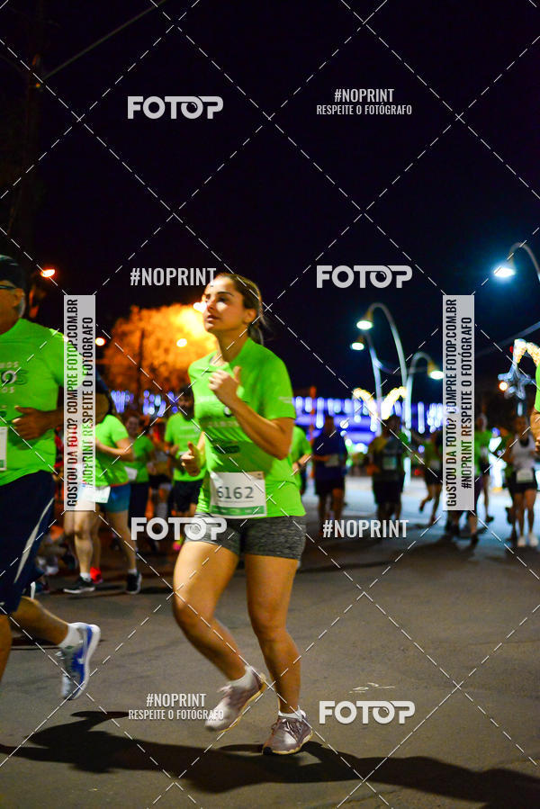 Buy your photos of the event5 Corrida Noturna Unimed Cascavel on Fotop