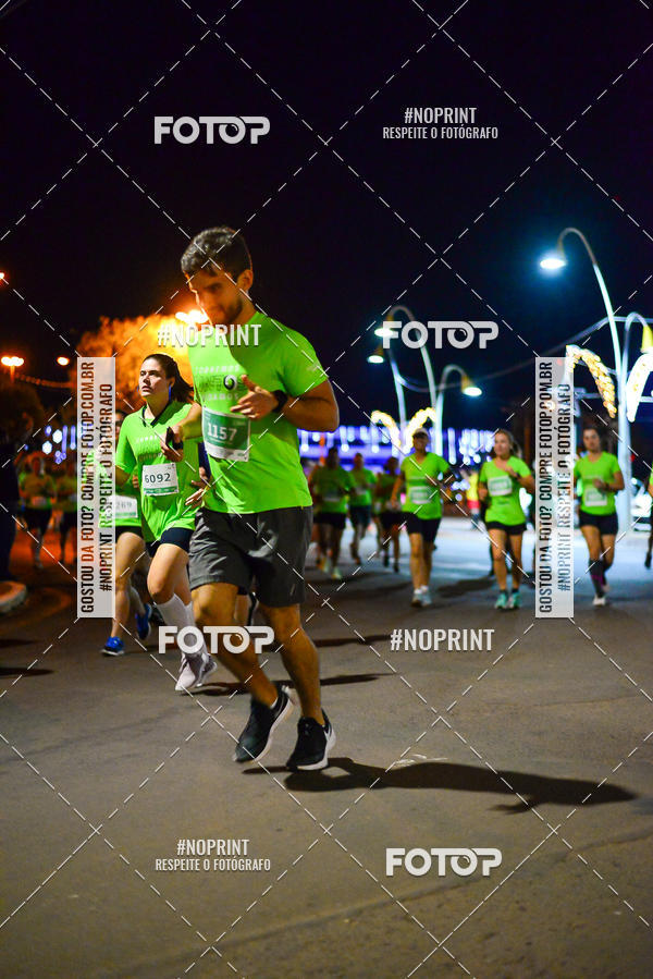 Buy your photos of the event5 Corrida Noturna Unimed Cascavel on Fotop