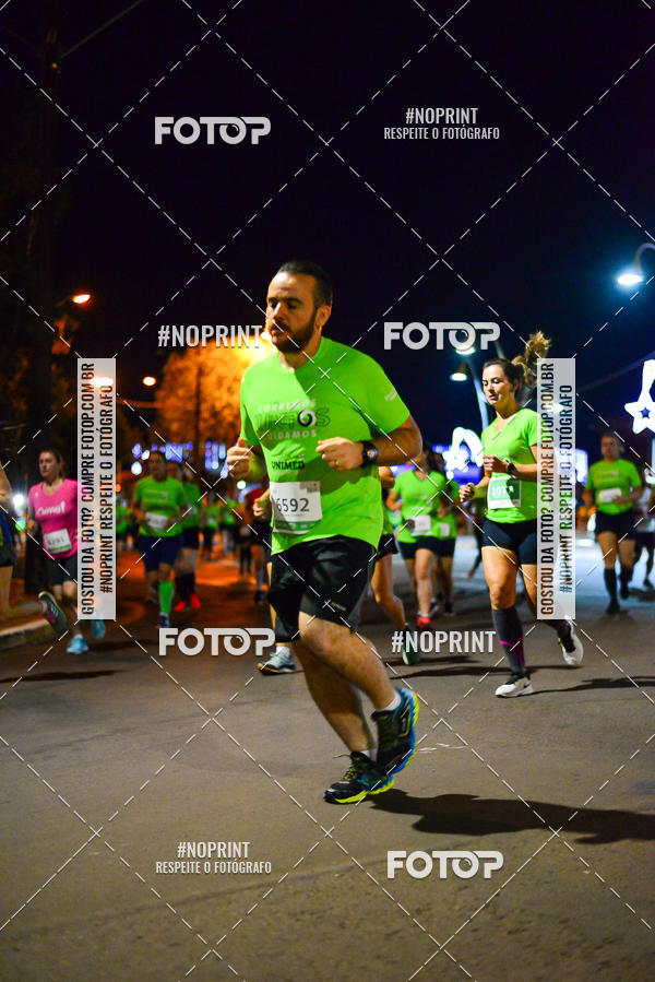 Buy your photos of the event5 Corrida Noturna Unimed Cascavel on Fotop