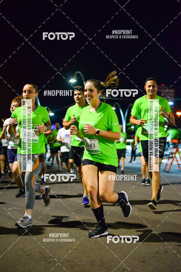Buy your photos of the event5 Corrida Noturna Unimed Cascavel on Fotop