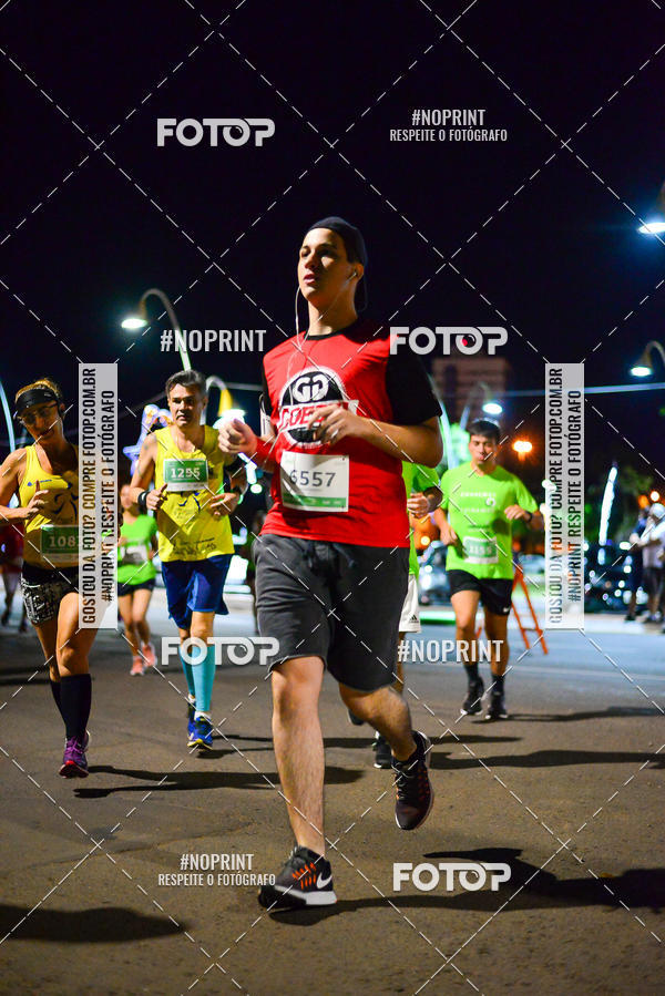 Buy your photos of the event5 Corrida Noturna Unimed Cascavel on Fotop