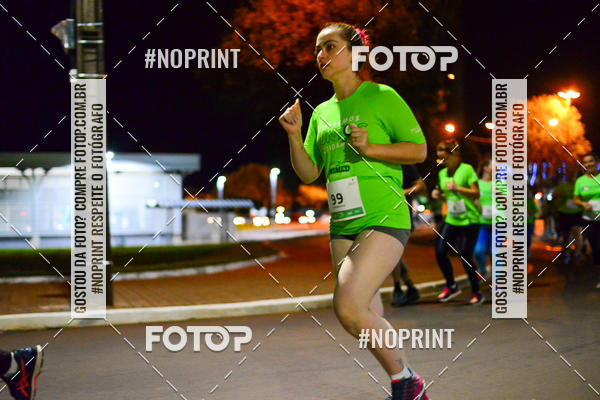 Compra tus fotos del evento5 Corrida Noturna Unimed Cascavel En Fotop