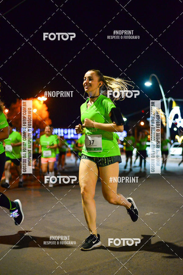 Compra tus fotos del evento5 Corrida Noturna Unimed Cascavel En Fotop