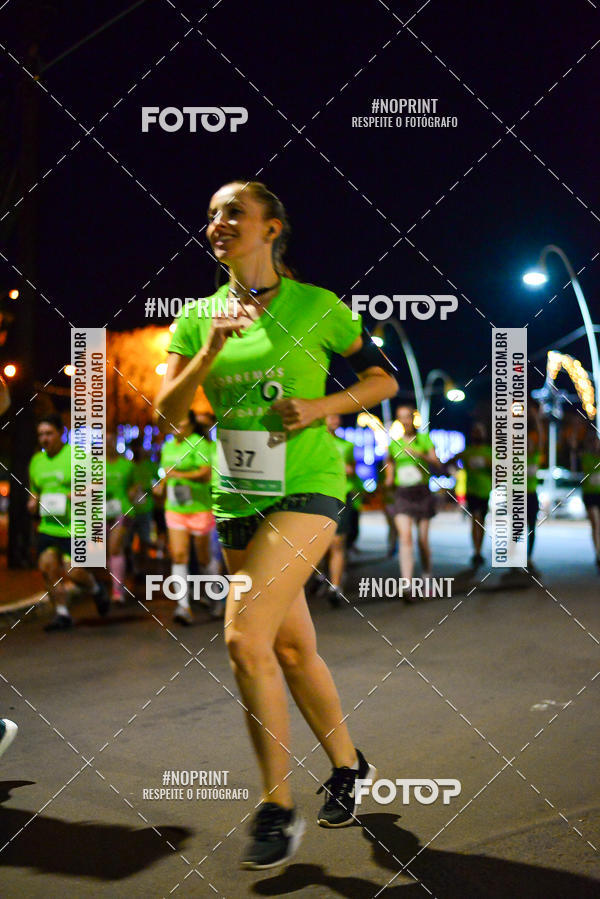 Compra tus fotos del evento5 Corrida Noturna Unimed Cascavel En Fotop