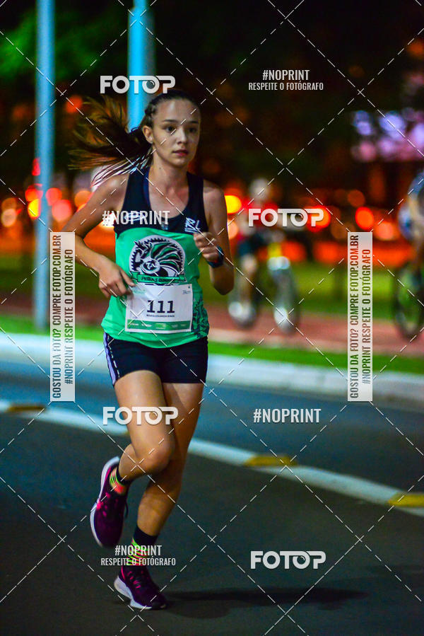 Compra tus fotos del evento5 Corrida Noturna Unimed Cascavel En Fotop
