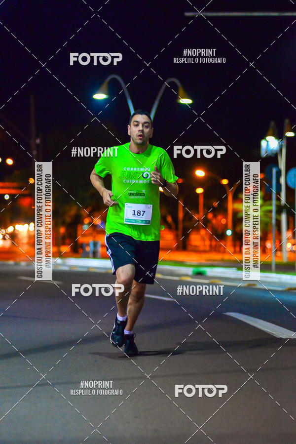 Compra tus fotos del evento5 Corrida Noturna Unimed Cascavel En Fotop
