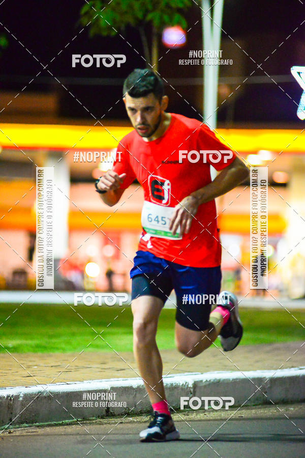 Buy your photos of the event5 Corrida Noturna Unimed Cascavel on Fotop