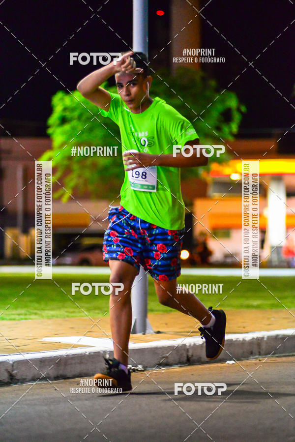 Buy your photos of the event5 Corrida Noturna Unimed Cascavel on Fotop