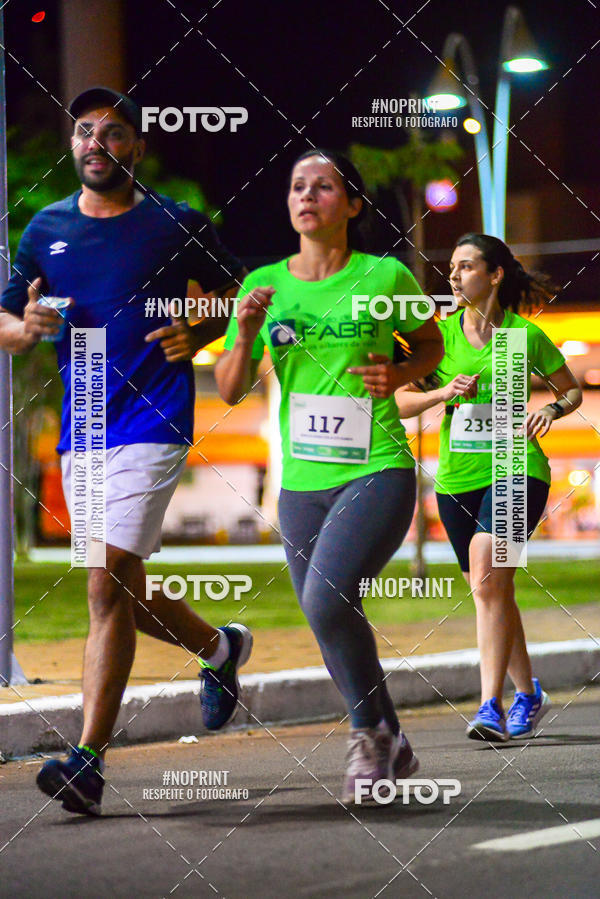Buy your photos of the event5 Corrida Noturna Unimed Cascavel on Fotop