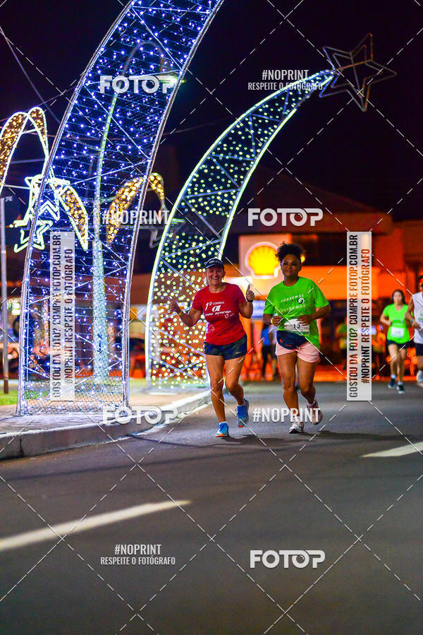 Buy your photos of the event5 Corrida Noturna Unimed Cascavel on Fotop