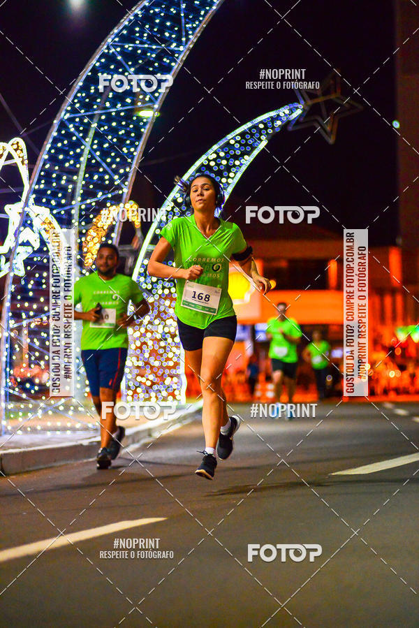 Buy your photos of the event5 Corrida Noturna Unimed Cascavel on Fotop