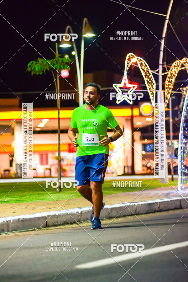 Buy your photos of the event5 Corrida Noturna Unimed Cascavel on Fotop