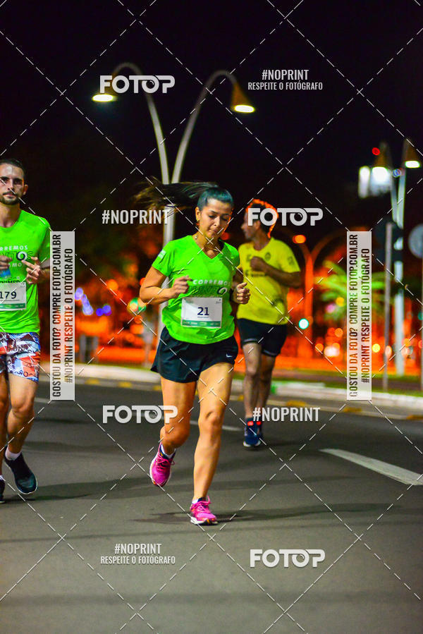 Buy your photos of the event5 Corrida Noturna Unimed Cascavel on Fotop