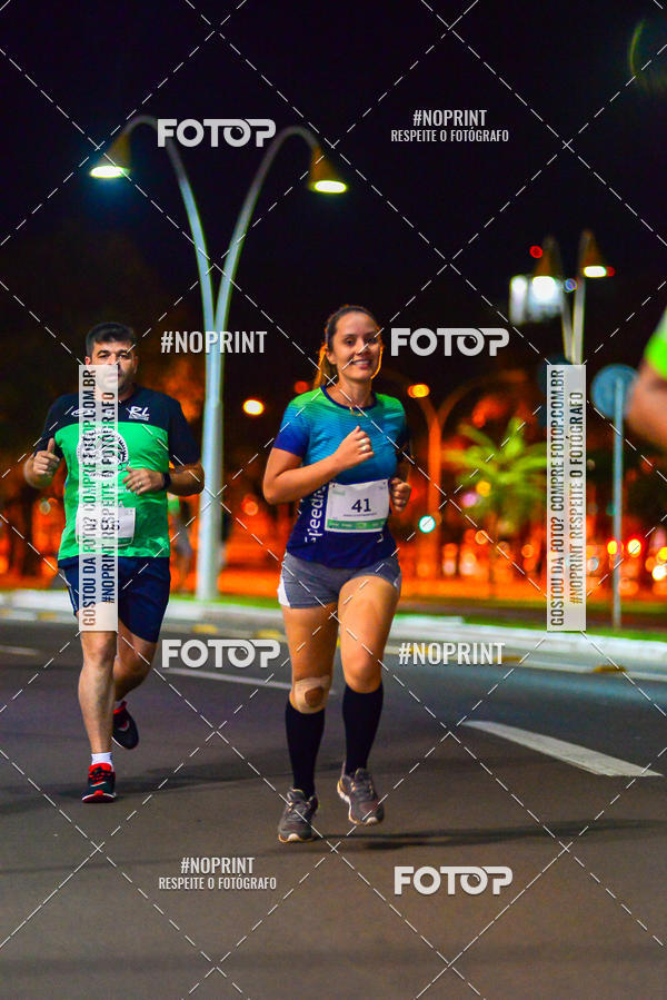 Buy your photos of the event5 Corrida Noturna Unimed Cascavel on Fotop
