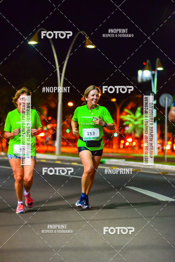Buy your photos of the event5 Corrida Noturna Unimed Cascavel on Fotop