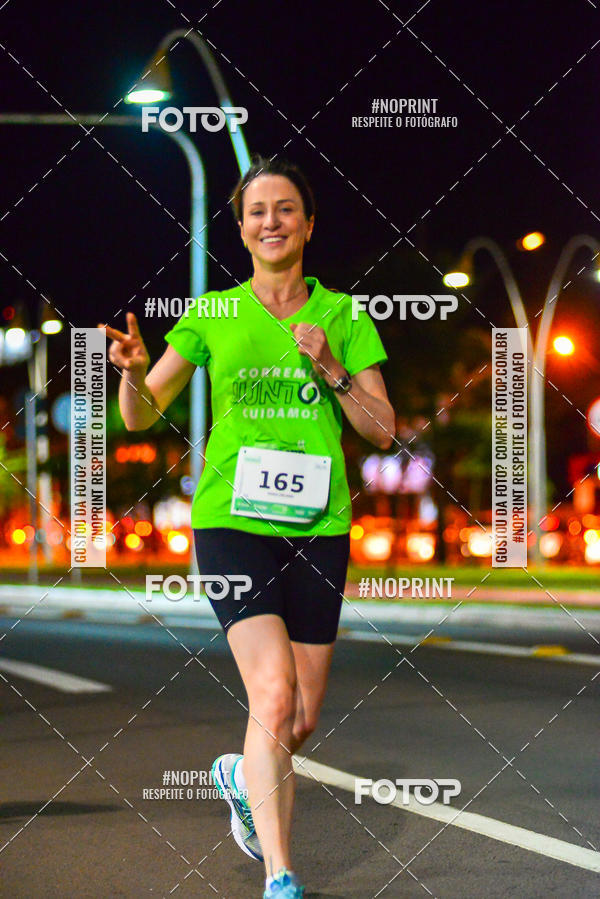 Buy your photos of the event5 Corrida Noturna Unimed Cascavel on Fotop