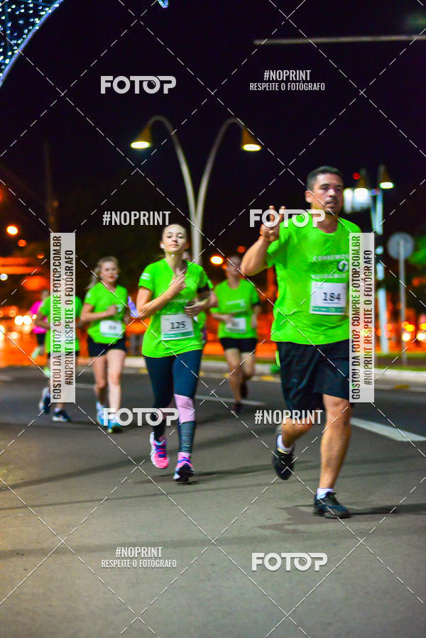 Buy your photos of the event5 Corrida Noturna Unimed Cascavel on Fotop