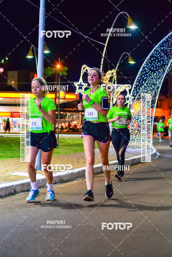 Buy your photos of the event5 Corrida Noturna Unimed Cascavel on Fotop