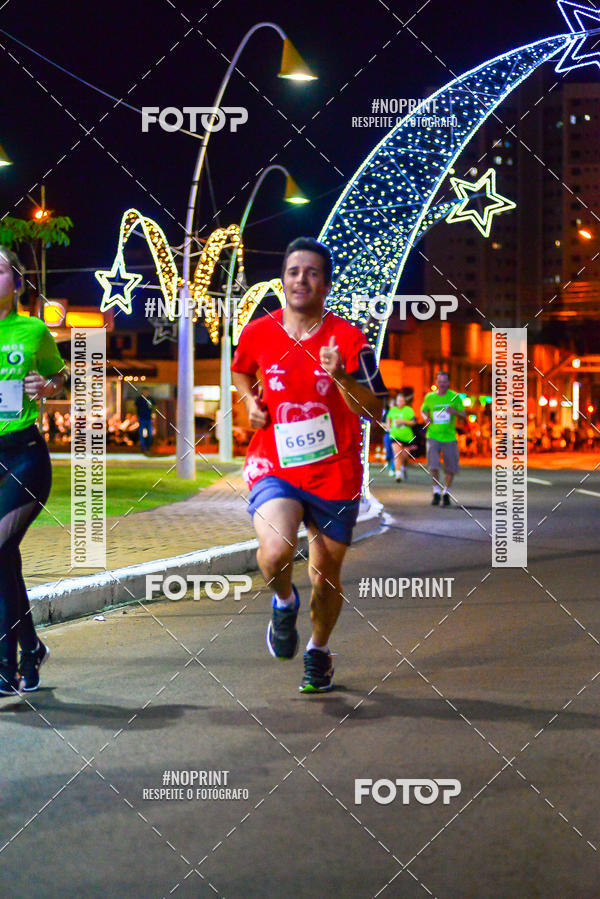 Buy your photos of the event5 Corrida Noturna Unimed Cascavel on Fotop