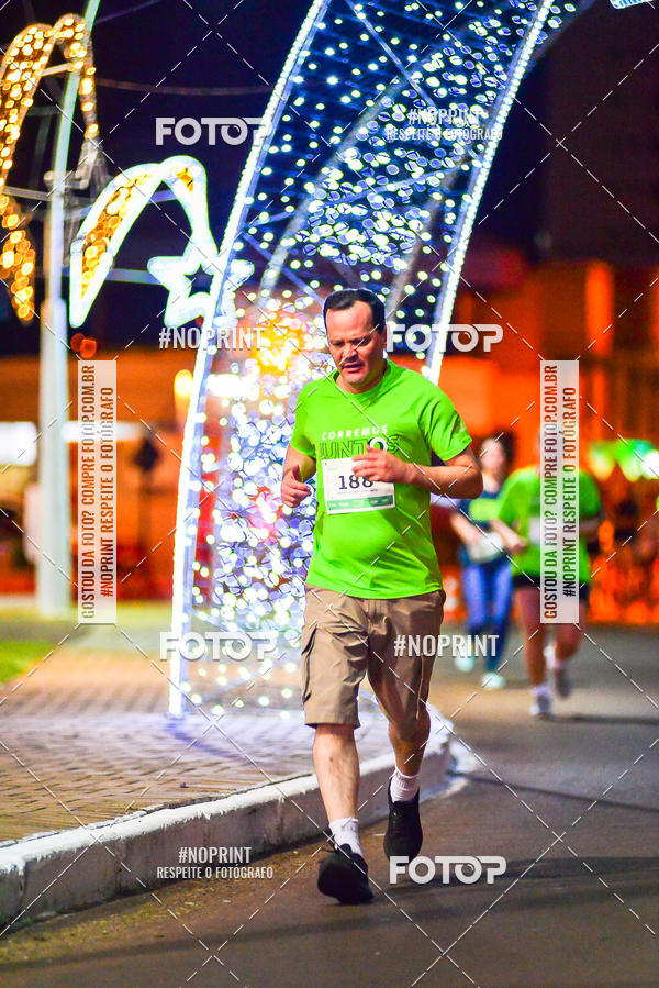 Buy your photos of the event5 Corrida Noturna Unimed Cascavel on Fotop