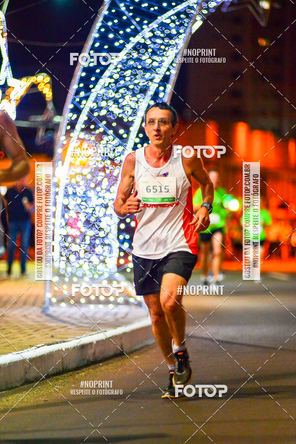 Buy your photos of the event5 Corrida Noturna Unimed Cascavel on Fotop