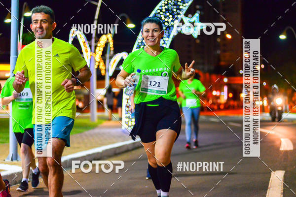 Achetez vos photos de l'vnement5 Corrida Noturna Unimed Cascavel sur Fotop