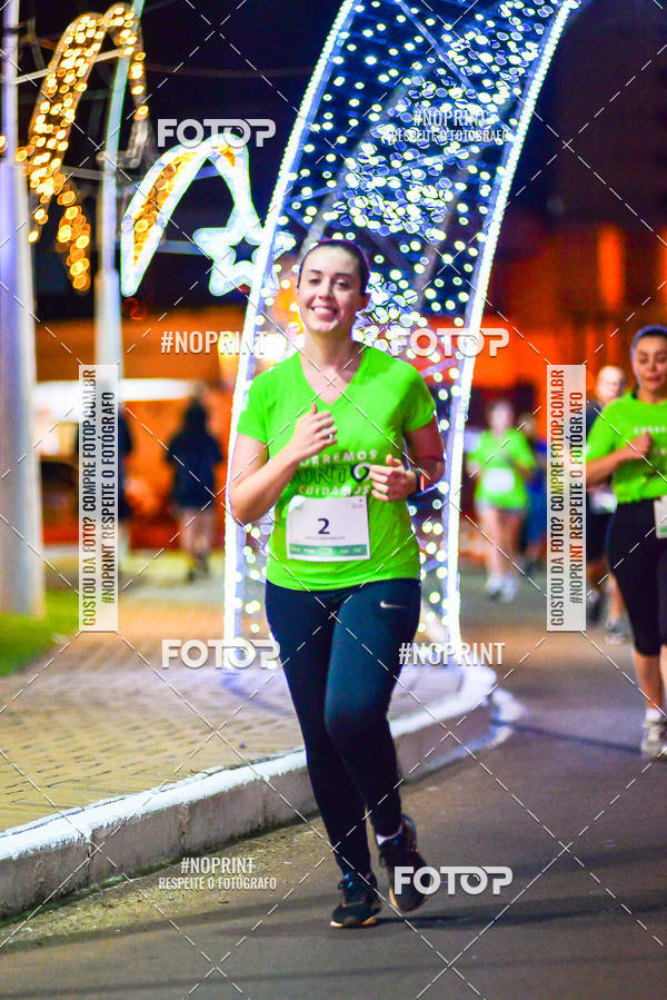 Achetez vos photos de l'vnement5 Corrida Noturna Unimed Cascavel sur Fotop