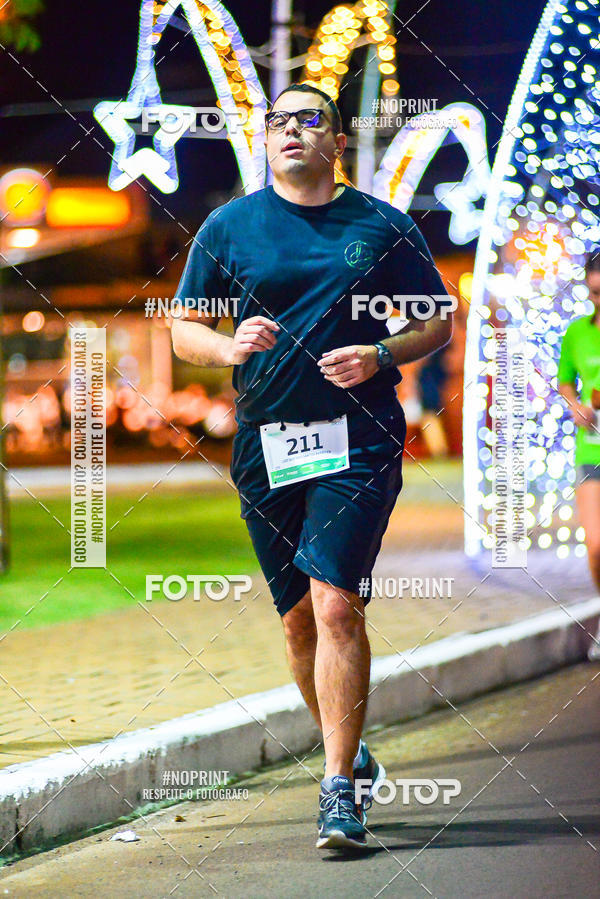 Achetez vos photos de l'vnement5 Corrida Noturna Unimed Cascavel sur Fotop