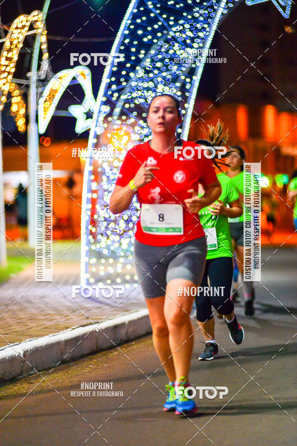 Achetez vos photos de l'vnement5 Corrida Noturna Unimed Cascavel sur Fotop