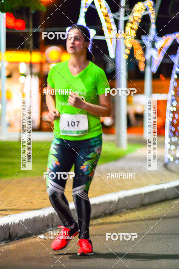 Achetez vos photos de l'vnement5 Corrida Noturna Unimed Cascavel sur Fotop