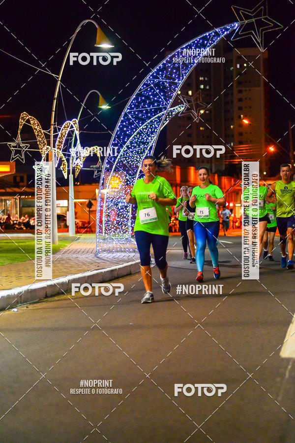 Buy your photos of the event5 Corrida Noturna Unimed Cascavel on Fotop