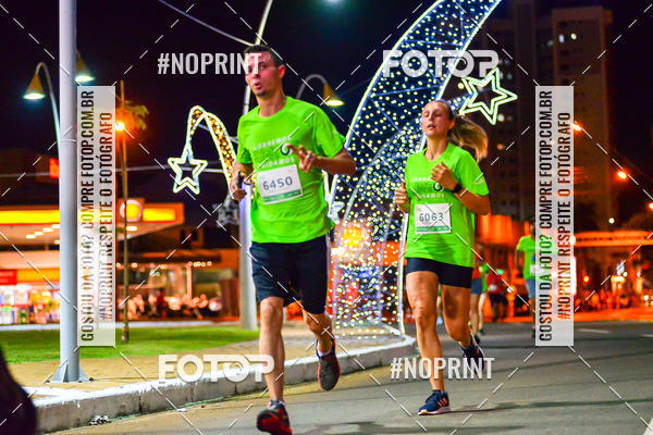 Buy your photos of the event5 Corrida Noturna Unimed Cascavel on Fotop
