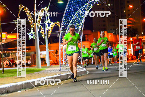 Buy your photos of the event5 Corrida Noturna Unimed Cascavel on Fotop
