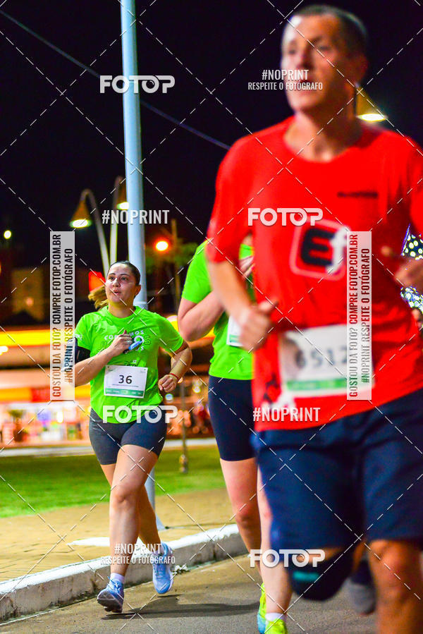 Buy your photos of the event5 Corrida Noturna Unimed Cascavel on Fotop