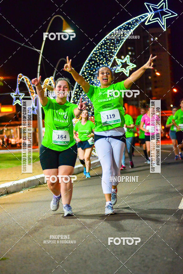 Buy your photos of the event5 Corrida Noturna Unimed Cascavel on Fotop