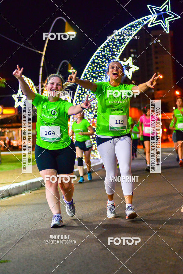 Buy your photos of the event5 Corrida Noturna Unimed Cascavel on Fotop