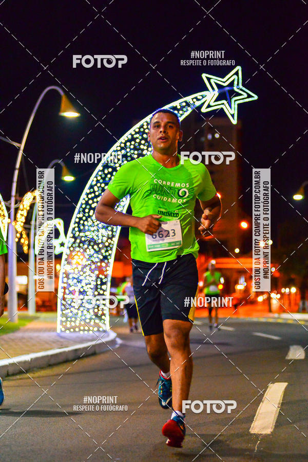 Buy your photos of the event5 Corrida Noturna Unimed Cascavel on Fotop