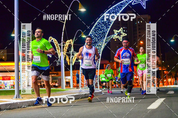 Buy your photos of the event5 Corrida Noturna Unimed Cascavel on Fotop