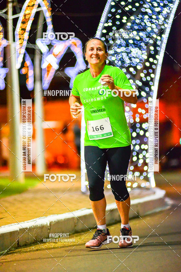 Buy your photos of the event5 Corrida Noturna Unimed Cascavel on Fotop